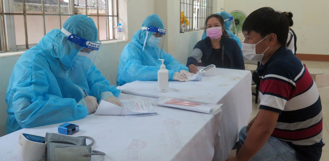 Phú Yên xét nghiệm COVID-19 cho mọi người đến, về từ vùng dịch ảnh 1