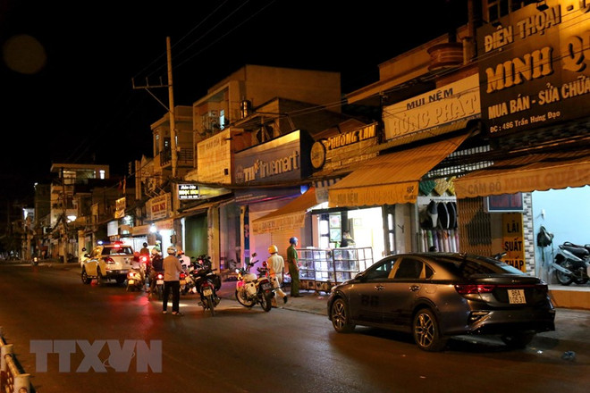 Bình Thuận: Huyện Phú Quý ghi nhận ca nghi mắc cộng đồng đầu tiên ảnh 1