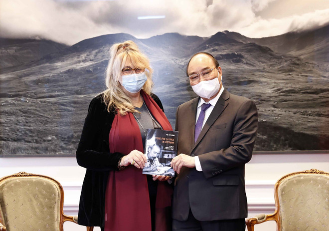 [Photos] Hoạt động của Chủ tịch nước tại Thụy Sĩ ngày 27/11 ảnh 4