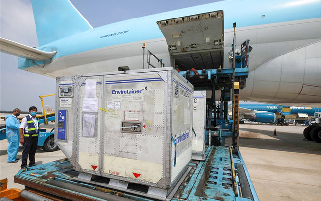 Tổng cục Hải quan phản hồi về vụ 22.000 lon sữa viện trợ ảnh 1