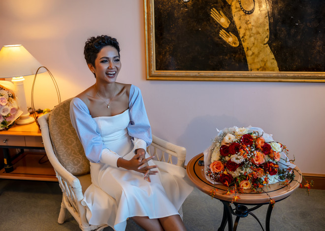 H’hen Niê: Những trăn trở đằng sau món quà 'trên trời rơi xuống' ảnh 3