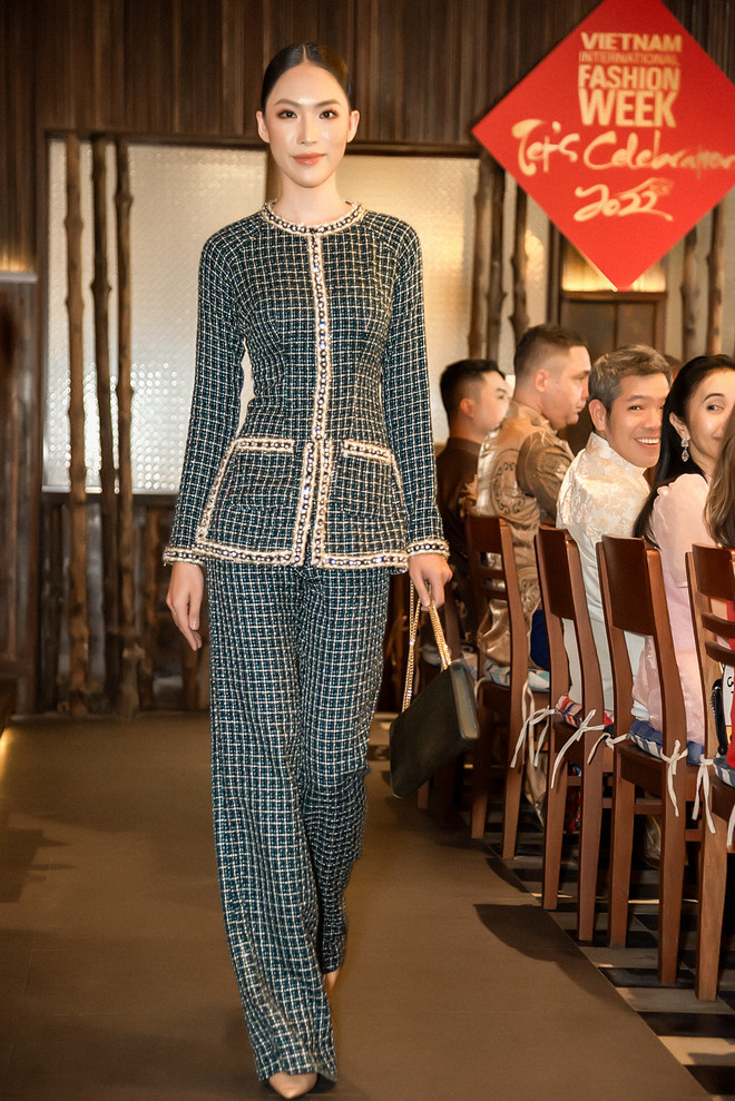 Bạn bè quốc tế ở Việt Nam thích thú trải nghiệm Tết cổ truyền Nam bộ ảnh 12