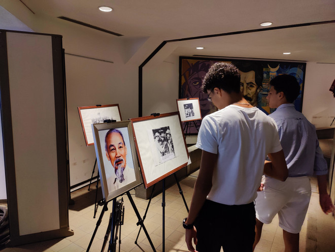 Giới thiệu phim tư liệu về Chủ tịch Hồ Chí Minh đến bạn bè châu Phi ảnh 2