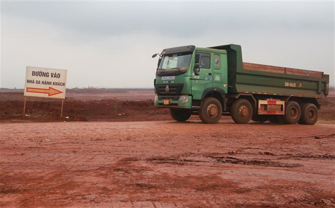 Phó Thủ tướng không hài lòng về tiến độ của hai dự án giao thông ảnh 2