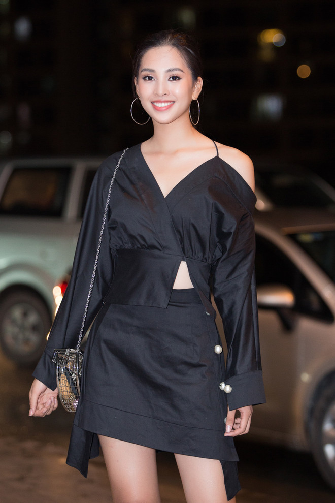 Thùy Tiên mang 110 kg hành lý lên đường dự thi Miss International 2018 ảnh 10