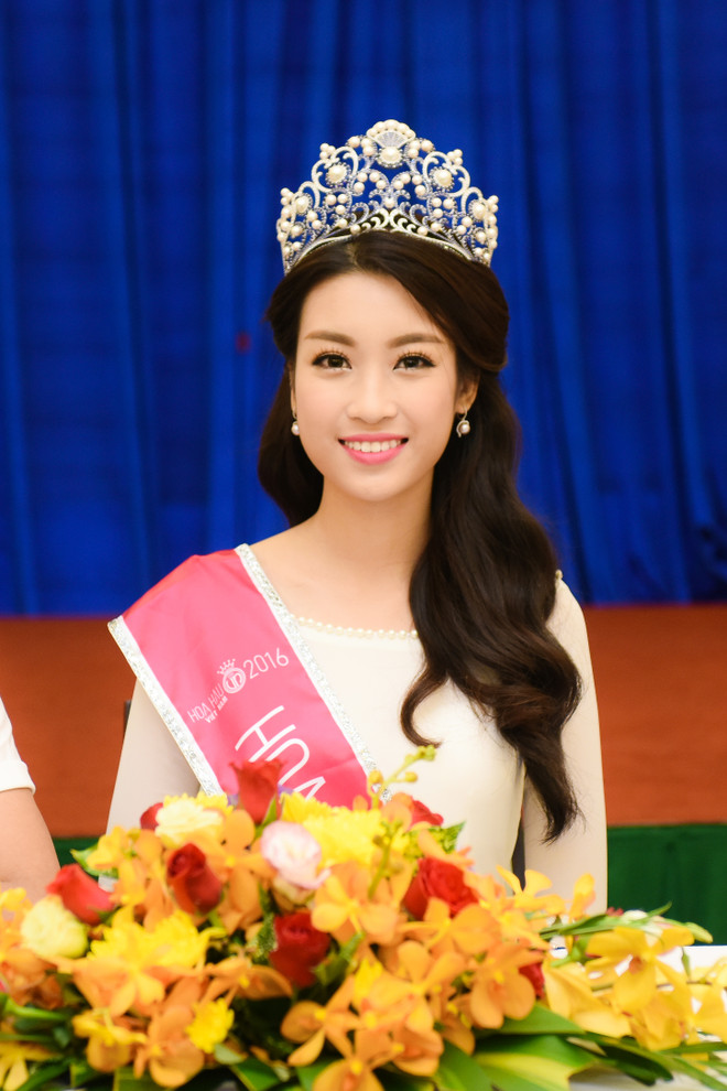 Tân Hoa hậu Việt Nam 2016 tham gia hoạt động đầu tiên của nhiệm kỳ ảnh 2