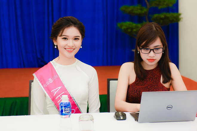 Tân Hoa hậu Việt Nam 2016 tham gia hoạt động đầu tiên của nhiệm kỳ ảnh 5