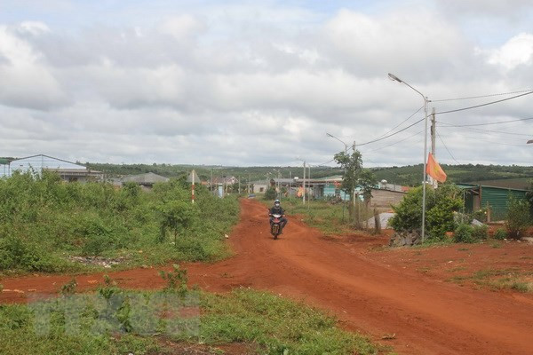 Thủ tướng trả lời chất vấn về ổn định đời sống cho dân di cư tự do ảnh 1