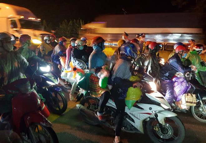 Ninh Bình đón hơn 600 công dân trở về từ một số tỉnh phía Nam ảnh 1