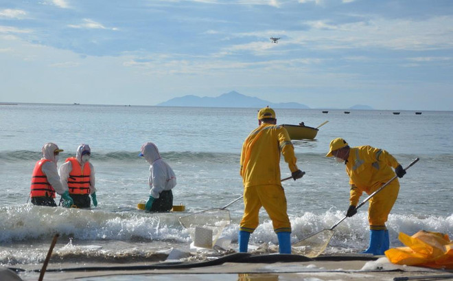 Đà Nẵng tổ chức diễn tập ứng phó với sự cố tràn dầu trên biển ảnh 1