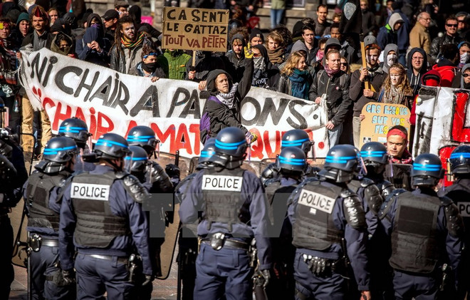 Kinh tế Pháp thêm khó khăn vì các cuộc đình công liên tiếp ảnh 1