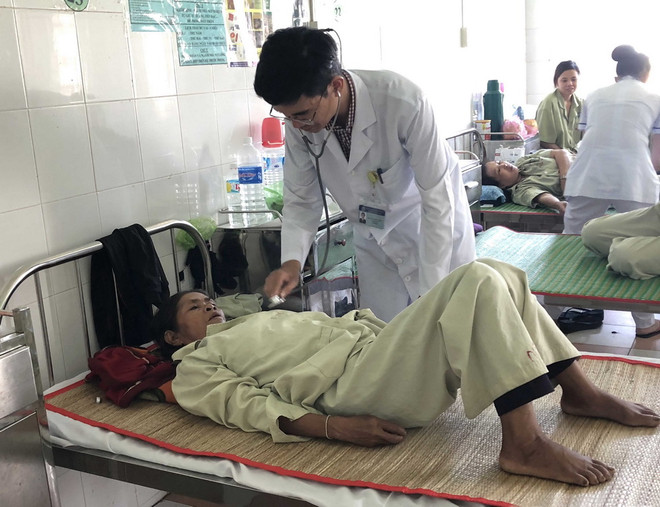 Bình Định: Ăn nhầm nấm độc, ba bà cháu nhập viện cấp cứu ảnh 1