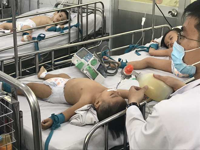 Thành phố Hồ Chí Minh: Số trẻ mắc bệnh tay chân miệng tăng đột biến ảnh 1