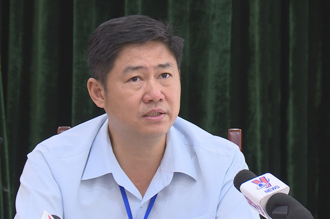 Lãnh đạo quận Ba Đình nói gì về vụ "bảo kê" tại chợ Long Biên? ảnh 2