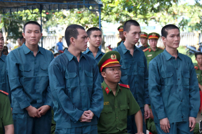 Phạt tù 15 đối tượng gây rối trật tự công cộng tại Bình Thuận ảnh 1