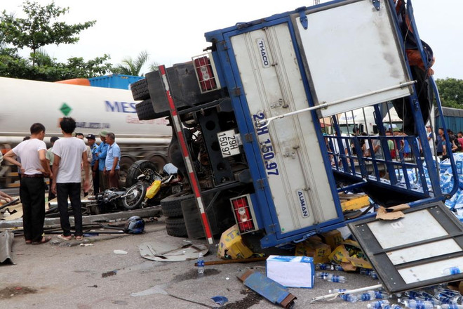 Thủ tướng: Ưu tiên cao nhất cho việc cứu chữa nạn nhân vụ lật xe tải ảnh 1