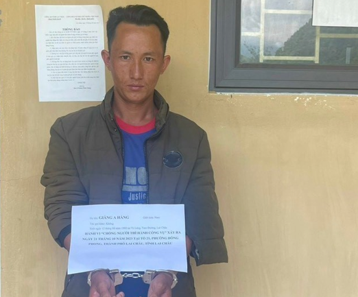 Công an tỉnh Lai Châu tạm giữ 3 đối tượng chống người thi hành công vụ ảnh 1