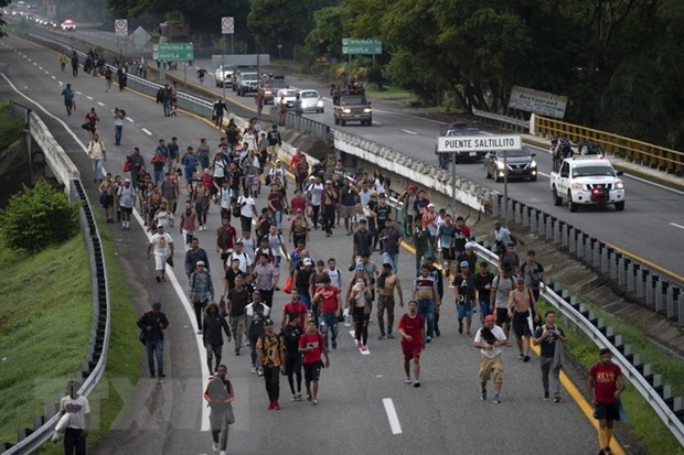 Mexico yêu cầu Mỹ nối lại hoạt động thương mại tại cửa khẩu biên giới ảnh 1