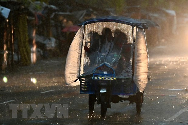 Bão Hamoon hoành hành tại Bangladesh khiến 2 người thiệt mạng ảnh 1