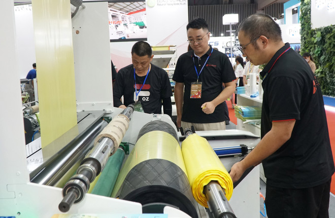 Khai mạc Triển lãm quốc tế ngành nhựa và cao su lần thứ 21 ảnh 2