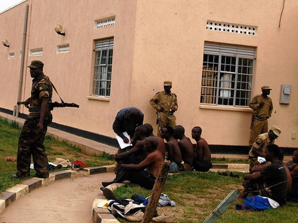 Các tay súng bộ lạc tấn công quân đội Uganda, 65 người chết ảnh 1