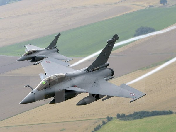 Ấn Độ phê chuẩn thương vụ mua 36 máy bay Rafale của Pháp ảnh 1