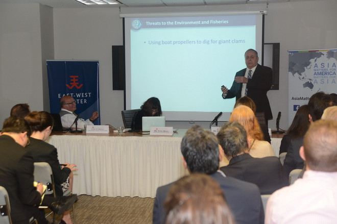 Học giả tố cáo Trung Quốc hủy hoại môi trường sinh thái Biển Đông ảnh 1