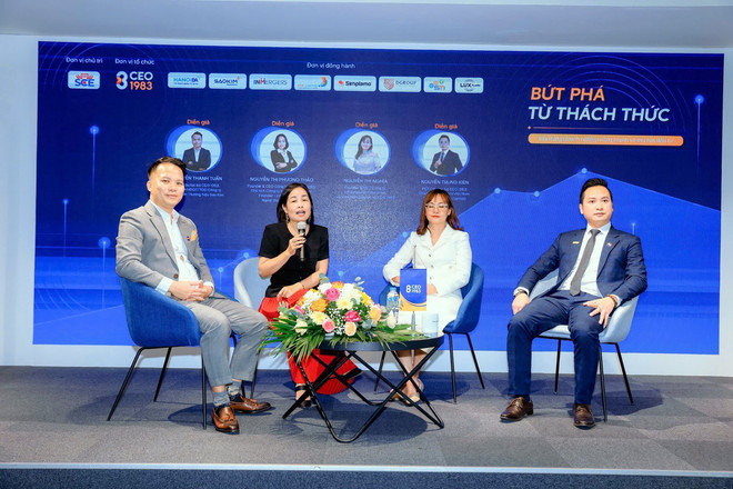 ttxvn_mua ban sap nhap 2.jpg