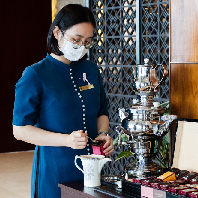 Thưởng thức Trà chiều Sắc hồng đặc biệt tại khách sạn cao nhất Thủ đô ảnh 2