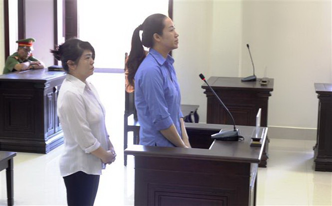 Buôn bán ma túy qua biên giới, 2 bị cáo bị phạt tổng cộng 40 năm tù ảnh 1