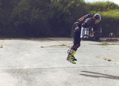 Phát minh đặc biệt khiến con người có thể bay lượn như chim ảnh 1