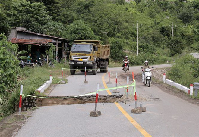 Ninh Thuận: Mưa lớn gây sạt lở và ngập lụt nhiều vùng xung yếu ảnh 2