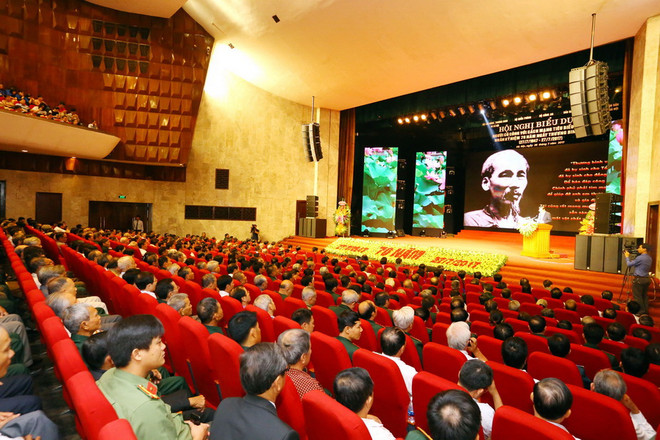 Thủ tướng: Thực hiện đồng bộ nhiệm vụ, giải pháp chăm lo người có công ảnh 1