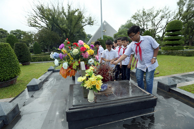 Tháng Bảy linh thiêng trên các nghĩa trang liệt sỹ ở Điện Biên ảnh 1