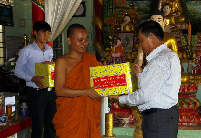 Chúc mừng đồng bào Khmer Hậu Giang dịp Tết Chôl Chnăm Thmây ảnh 1