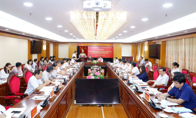 Quang cảnh toạ đàm. (Ảnh: Phương Hoa/TTXVN) Tăng cường kiểm soát quyền lực, phòng chống tham nhũng, tiêu cực ảnh 1