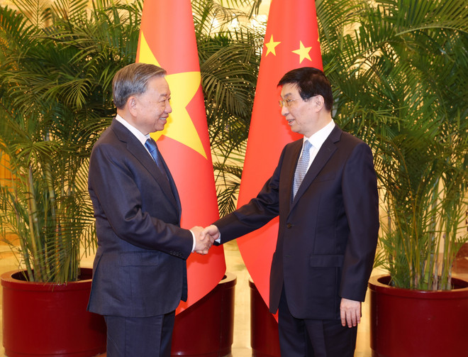 Tổng Bí thư, Chủ tịch nước Tô Lâm hội kiến Chủ tịch Chính hiệp Toàn quốc Trung Quốc Vương Hộ Ninh. (Ảnh: Trí Dũng/TTXVN) ttxvn_tong bi thu chu tich nuoc_ong vuong ho ninh (2).jpg