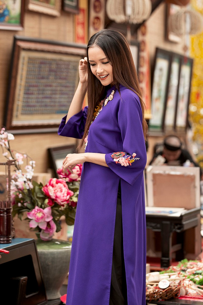 Quán quân Ngọc Châu, Hương Ly quyến rũ với áo dài 'Cô Ba Sài Gòn' ảnh 7