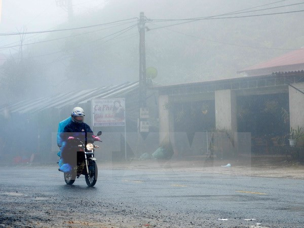 Không khí lạnh tăng cường khiến miền Bắc rét đậm, Hà Nội 12 độ C ảnh 1