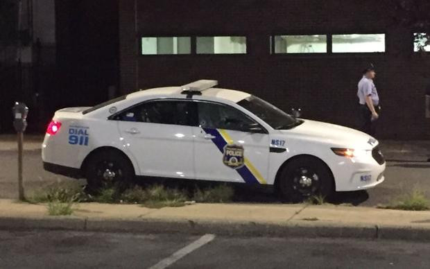 Nổ súng liên tiếp tại Mỹ khiến 6 cảnh sát và dân thường bị thương ảnh 1