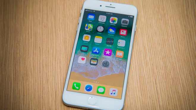 Hàn Quốc: Phát hiện một chiếc điện thoại iPhone 8 bị phồng pin ảnh 1