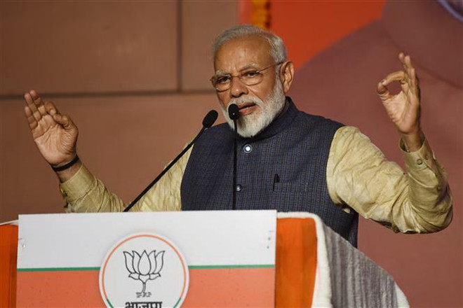 Thủ tướng Ấn Độ Narendra Modi phát biểu tại New Delhi ngày 23/5/2019. (Ảnh: AFP/TTXVN) Thủ tướng Ấn Độ Modi sẽ nhậm chức nhiệm kỳ hai vào ngày 30/5 ảnh 1