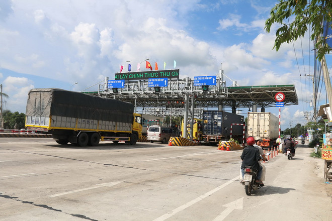 Tiền Giang xả trạm thu phí Cai Lậy để tránh nguy cơ ùn tắc ảnh 1