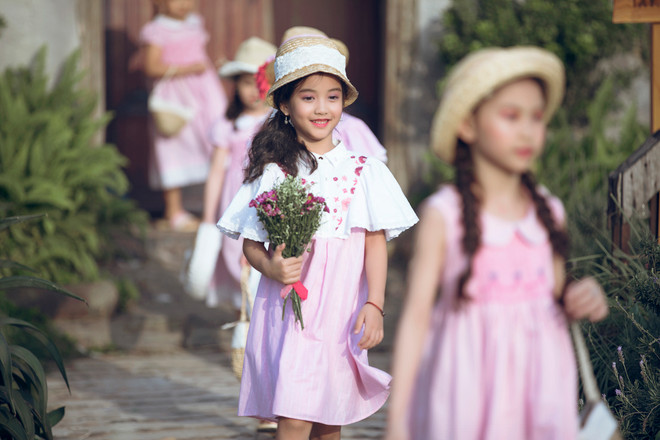 Tuần lễ thời trang trẻ em Việt Nam mùa 6 rộn ràng trước giờ G ảnh 1