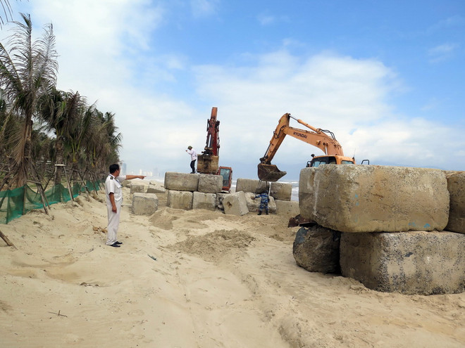 Tháo dỡ phần xây dựng vi phạm tại dự án The Song Đà Nẵng ảnh 1