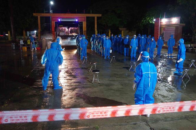 Hưng Yên, Bình Định đón và cách ly tập trung người dân về địa phương ảnh 1