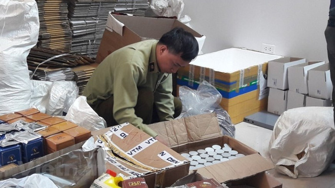 Phát hiện lô mỹ phẩm không rõ nguồn gốc trị giá gần 1 tỷ đồng ảnh 1