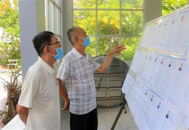 Cử tri Vĩnh Long gửi gắm niềm tin và kỳ vọng vào các ứng cử viên ảnh 2