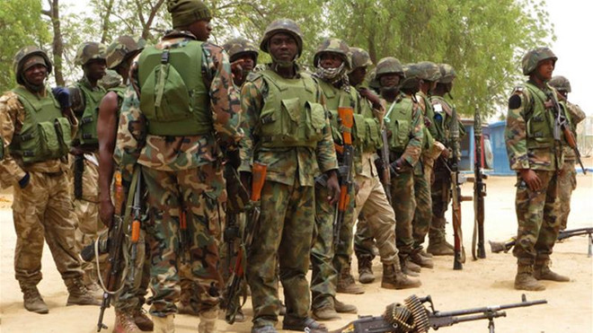 Nigeria giải cứu 1.000 con tin bị nhóm khủng bố Boko Haram bắt giữ ảnh 1