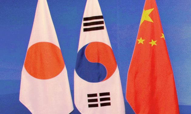 Nhật thắt chặt an ninh trước hội nghị thượng đỉnh với Trung, Hàn ảnh 1